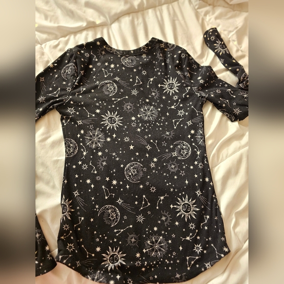 Girls astrology top - Picture 4 of 4